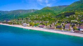 Отель Holiday home Liana  Гагра
